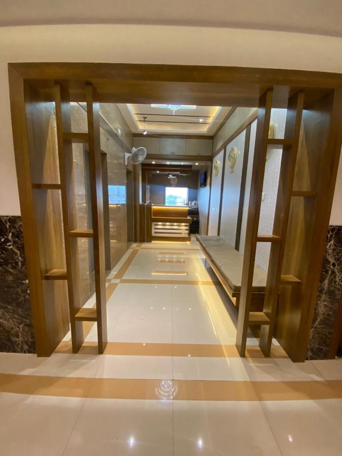 Hotel Bkc Crown - Near Trade Centre, Visa Consulate Mumbai Exterior photo