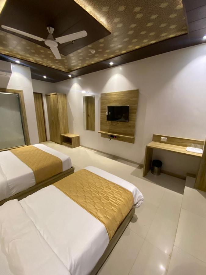 Hotel Bkc Crown - Near Trade Centre, Visa Consulate Mumbai Exterior photo